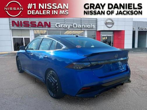 2toneblueblkroo 2027 Nissan Sentra SR