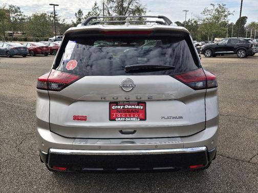 2025 Nissan Rogue Platinum