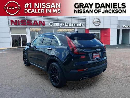 Stellar Black Metallic 2022 Cadillac XT4 Luxury