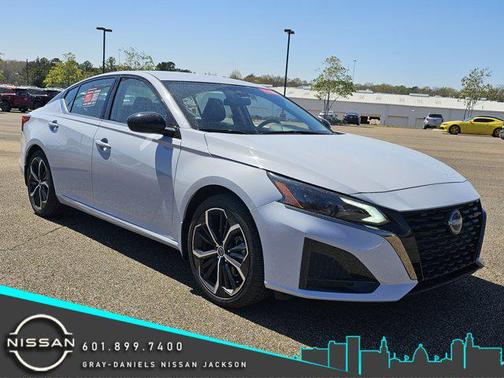 2024 Nissan Altima SR FWD