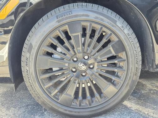 Phantom Black 2025 Hyundai SANTA FE HEV Calligraphy