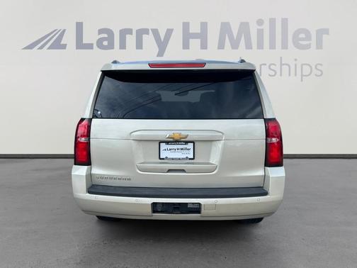 Champagne Silver 2017 Chevrolet Suburban LT