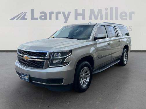 Champagne Silver 2017 Chevrolet Suburban LT