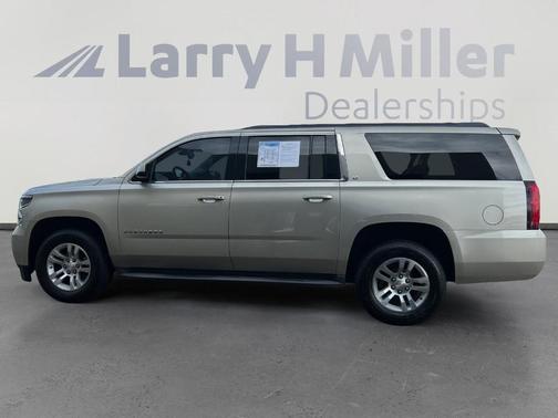 Champagne Silver 2017 Chevrolet Suburban LT