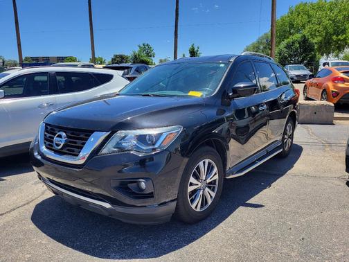 Magnetic Black 2017 Nissan Pathfinder SV