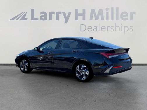 2025 Hyundai ELANTRA HEV SEL Sport