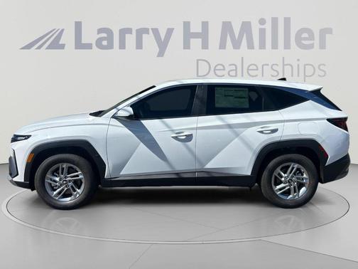 Serenity White Pearl 2026 Hyundai TUCSON SE