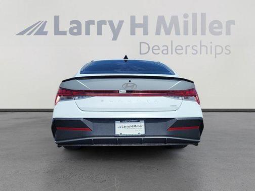 2025 Hyundai ELANTRA HEV SEL Sport