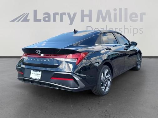 2025 Hyundai ELANTRA HEV Limited