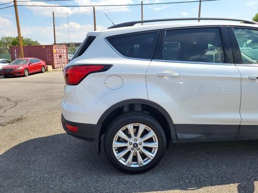 2019 Ford Escape SEL