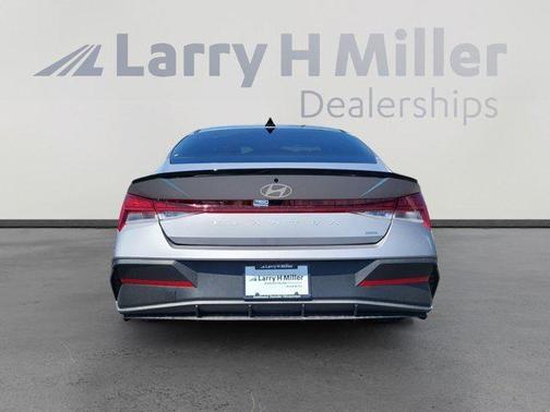 2025 Hyundai ELANTRA HEV SEL Sport