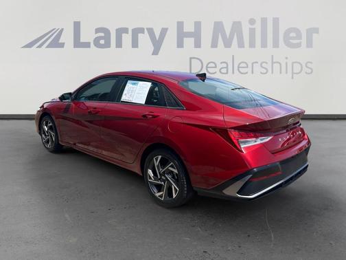 Red 2024 Hyundai ELANTRA SEL