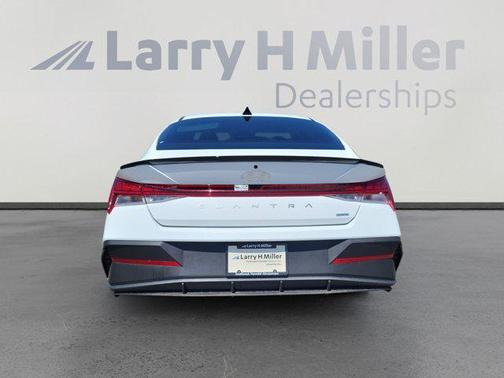 2025 Hyundai ELANTRA HEV SEL Sport