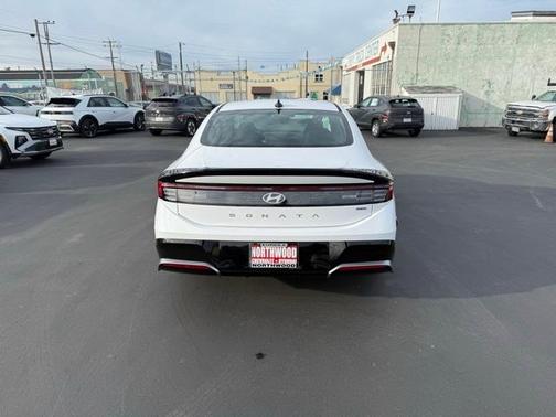 2025 Hyundai SONATA Hybrid SEL