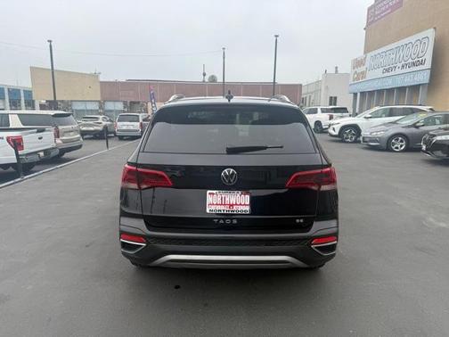 2024 Volkswagen Taos 1.5T SE