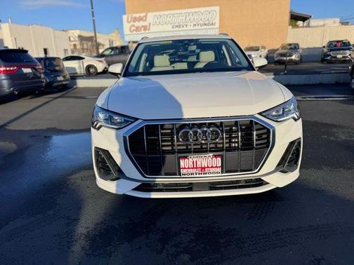 2024 Audi Q3 45 S line Premium