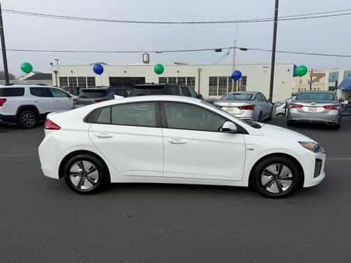 2020 Hyundai IONIQ Hybrid Blue