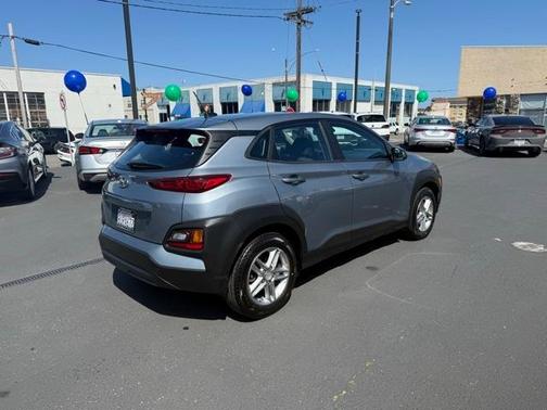 2021 Hyundai KONA SE