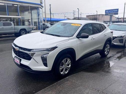 Summit White 2026 Chevrolet Trax LS