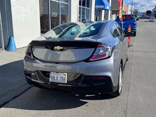 2018 Chevrolet Volt LT