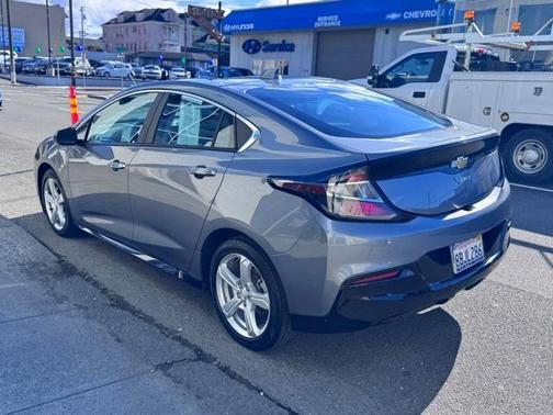 2018 Chevrolet Volt LT