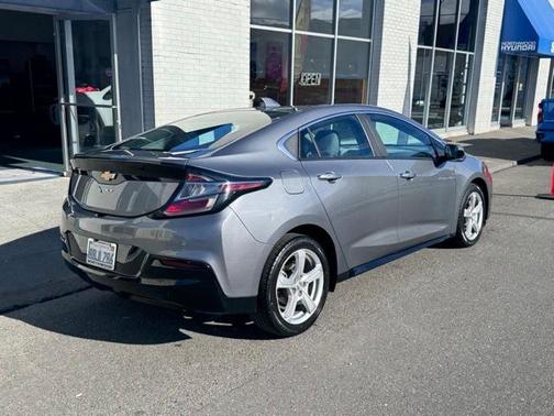2018 Chevrolet Volt LT