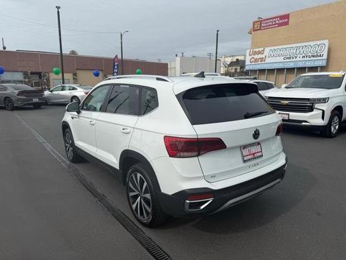 2022 Volkswagen Taos 1.5T SE