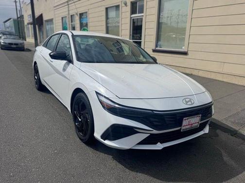 White 2026 Hyundai ELANTRA SEL Sport