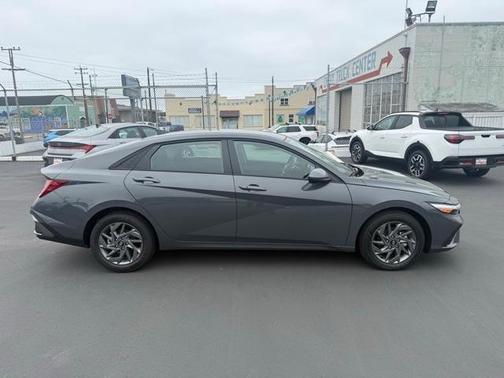 2025 Hyundai ELANTRA HEV Blue