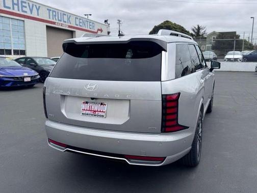 Silver Metallic 2026 Hyundai Palisade Hybrid Calligraphy