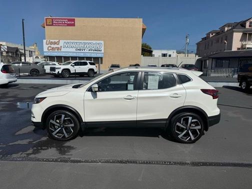 2021 Nissan Rogue Sport SL