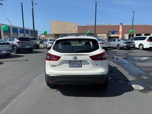 2021 Nissan Rogue Sport SL