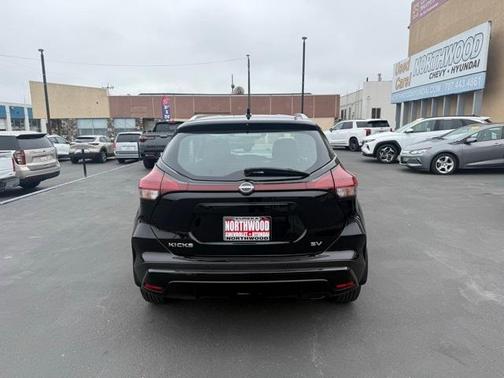 2023 Nissan Kicks SV