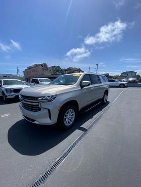 2023 Chevrolet Suburban LT