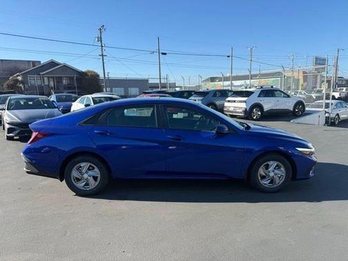 Intense Blue 2026 Hyundai ELANTRA SE