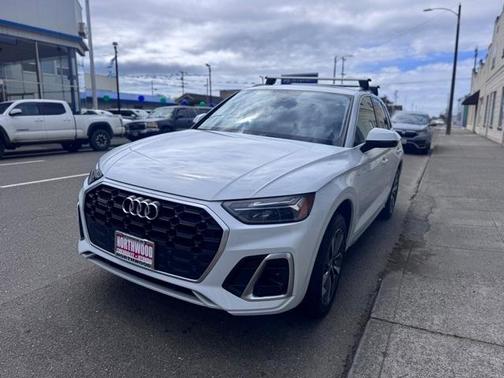 2022 Audi Q5 45 S line quattro Premium