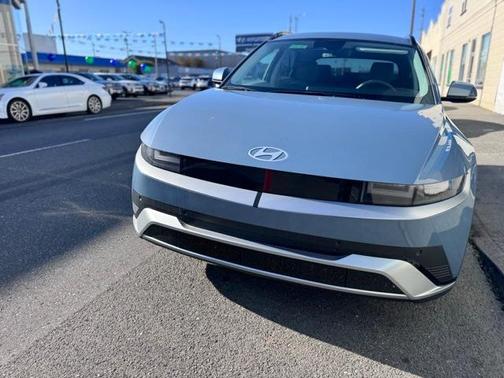 2025 Hyundai IONIQ 5 SEL