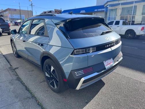 2025 Hyundai IONIQ 5 SEL