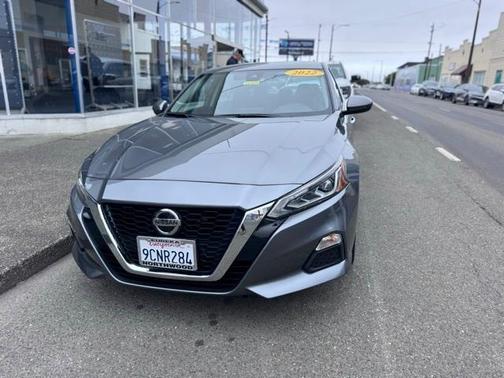 2022 Nissan Altima 2.5 SV