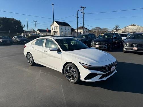 2025 Hyundai ELANTRA HEV Limited
