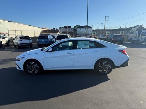 2025 Hyundai ELANTRA HEV Limited
