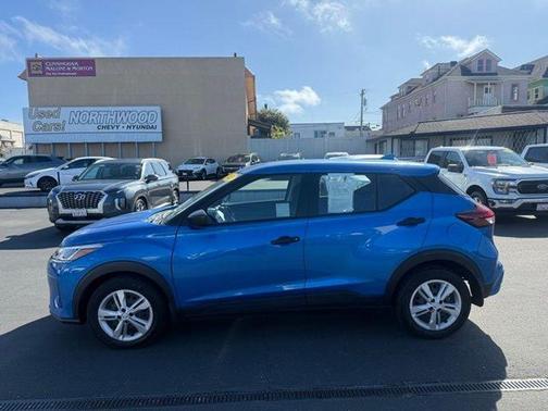 Electric Blue Metallic 2023 Nissan Kicks S