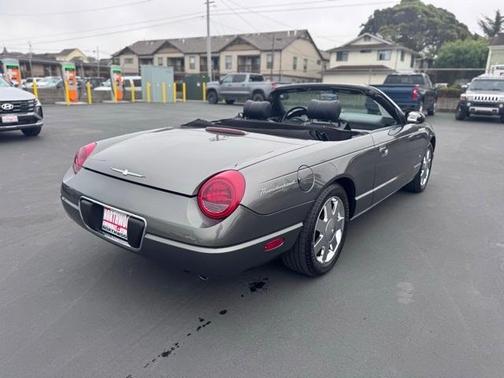 2003 Ford Thunderbird 