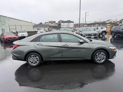 2026 Hyundai ELANTRA HEV Blue