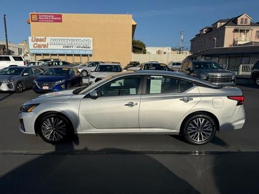 2023 Nissan Altima 2.5 SV