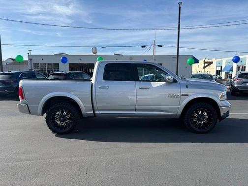2017 RAM 1500 Laramie