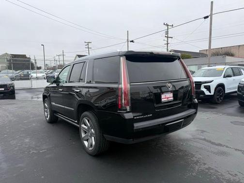 2015 Cadillac Escalade Premium