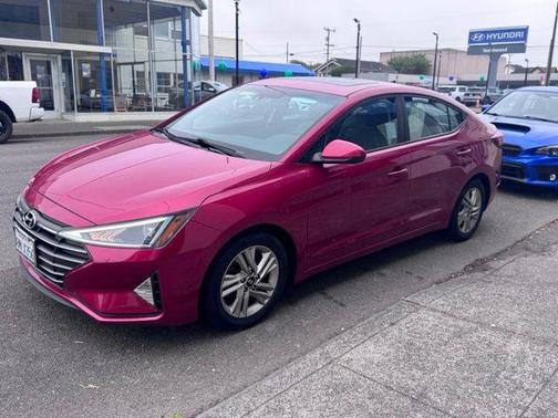 Scarlet Red Pearl 2020 Hyundai ELANTRA Value Edition