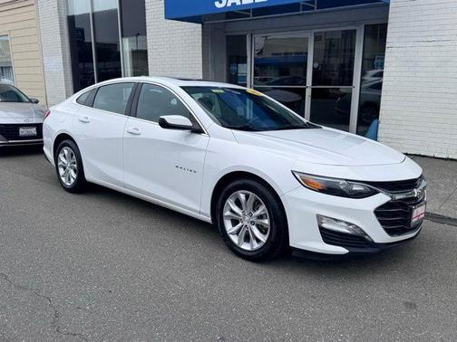 Summit White 2024 Chevrolet Malibu LT