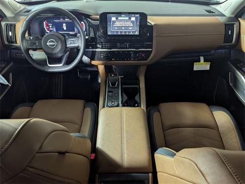 2025 Nissan Pathfinder Platinum 4WD